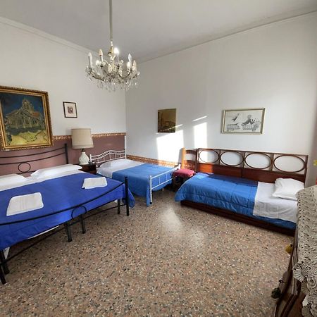 Princess Guest House Canal View Veneţia Exterior foto