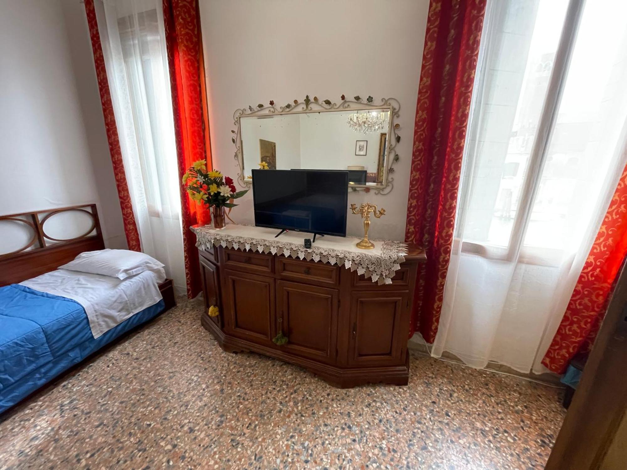 Princess Guest House Canal View Veneţia Exterior foto