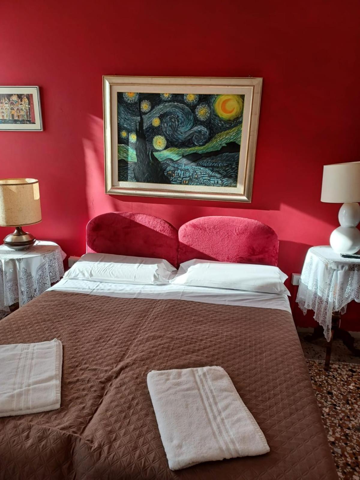 Princess Guest House Canal View Veneţia Exterior foto