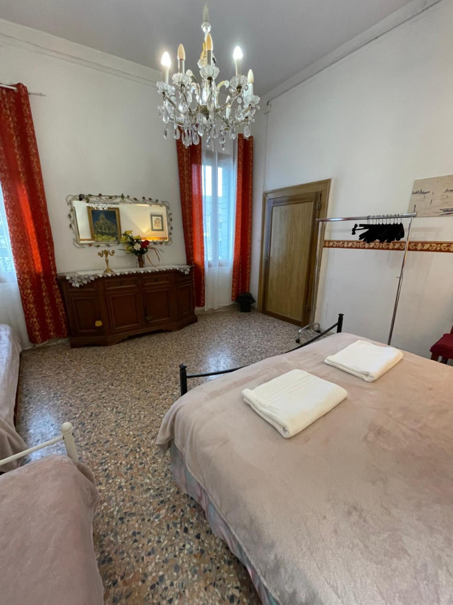 Princess Guest House Canal View Veneţia Exterior foto
